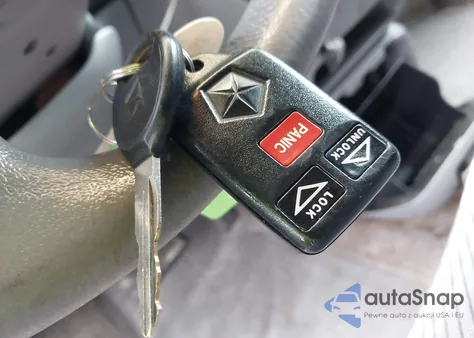 1997 Dodge Grand Caravan Es/Le from USA, damaged, VIN 1B4GP54L5VB284083